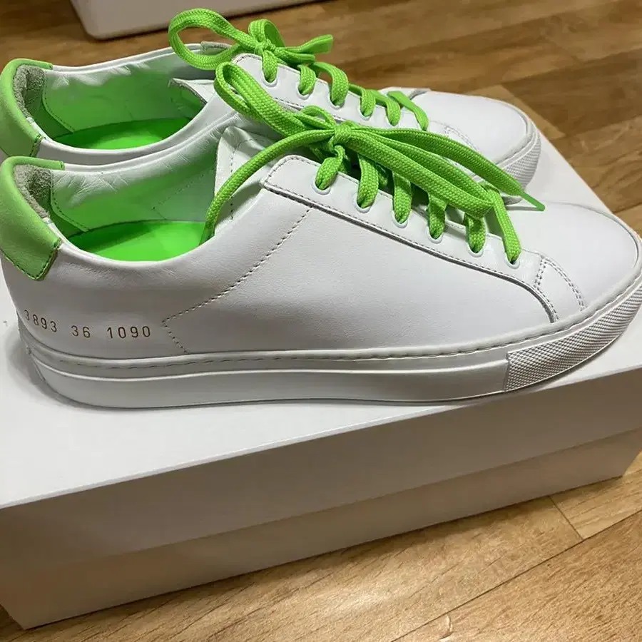 커먼 프로젝트 스니커즈 새상품 common projects