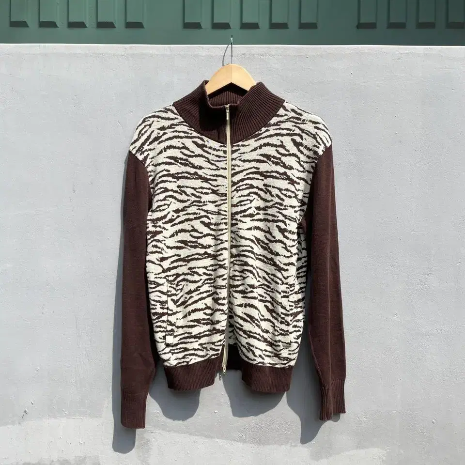 takeo kikuchi tiger body 2 way zip