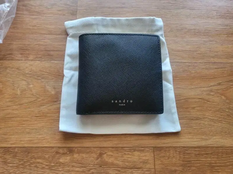 San Saffiano Leather Wallet sell [New]