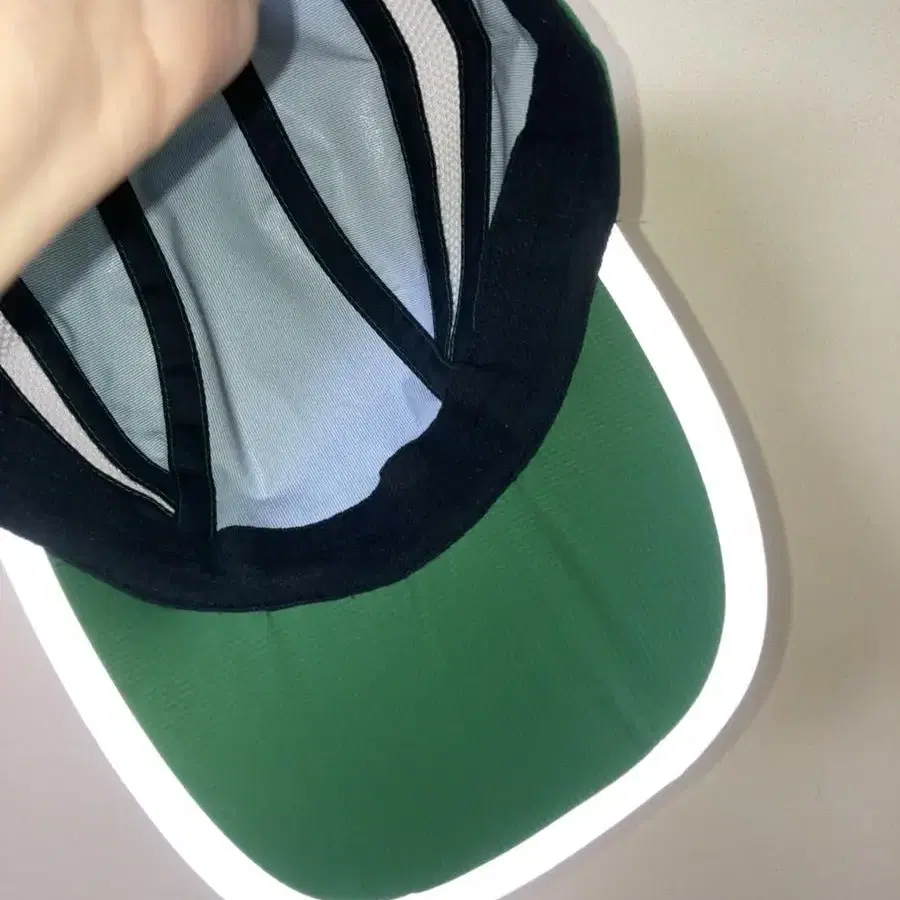 컴포터블리즌 foling active cap