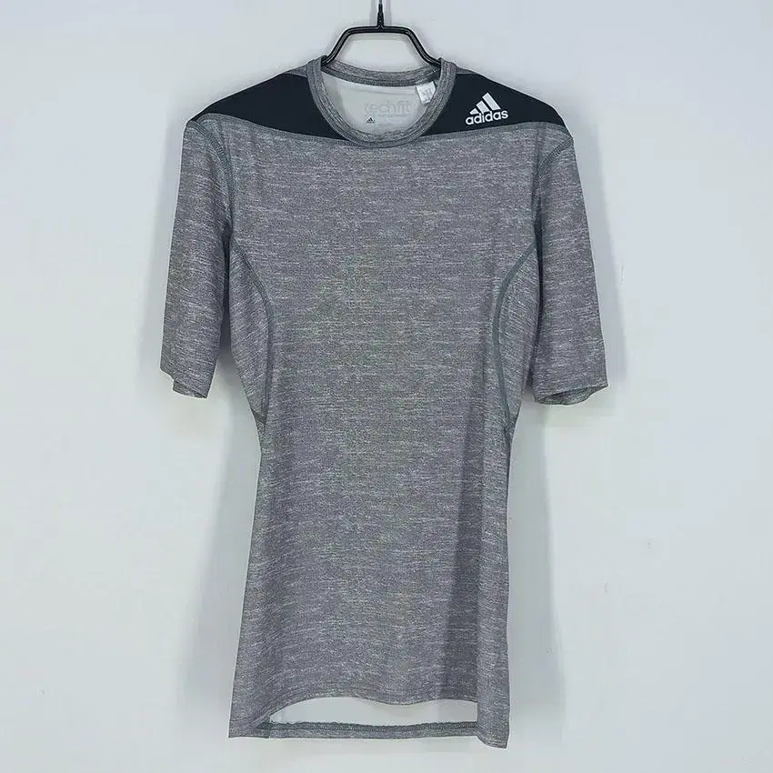 adidas Women's TF BASE SS Spanky Short Sleeve Top Grey (HU24189)