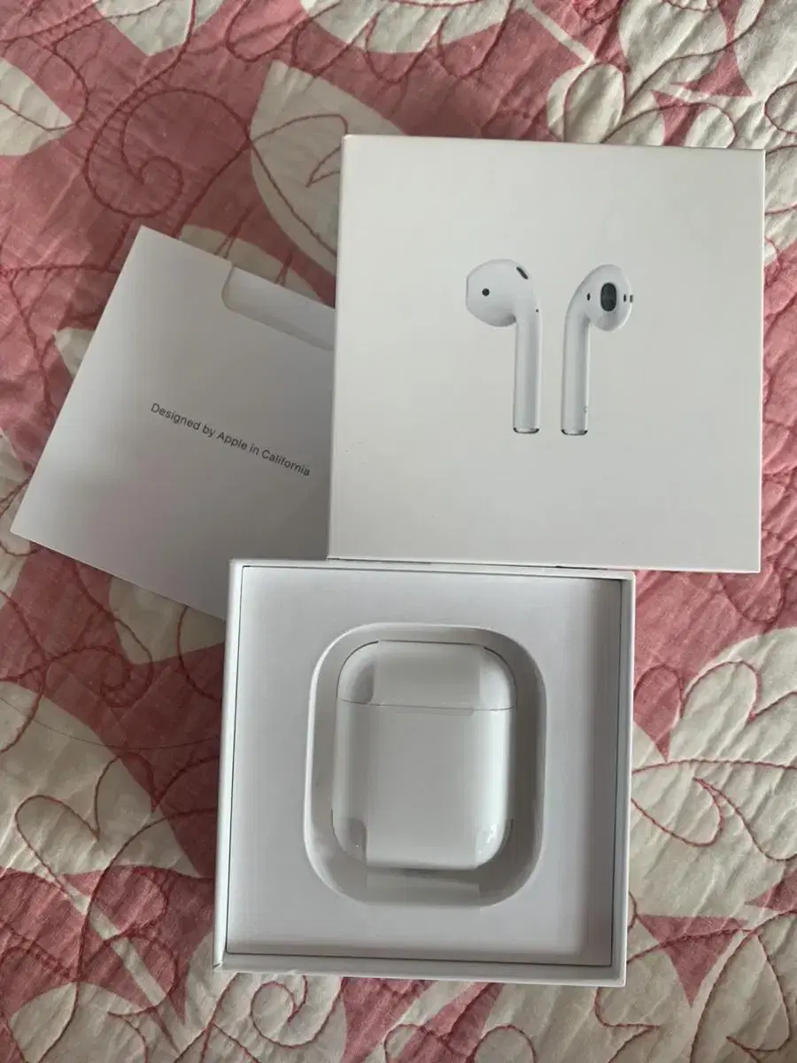 Apple AirPods 1st Generation Genuine Product