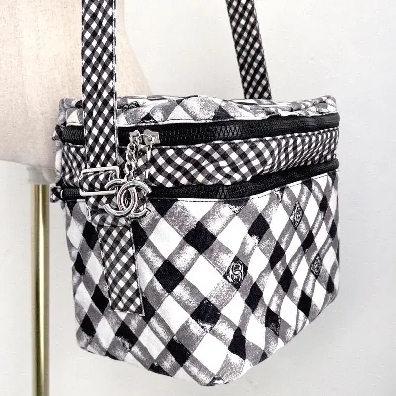 Sale [Genuine] Chanel Vintage Gingham Check Lunch Box Bag (Tote/Shoulder/Crossbody)