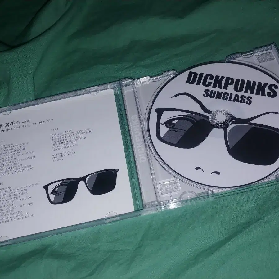 딕펑스 DICKPUNKS 싱글 sunglass 썬글라싸!!