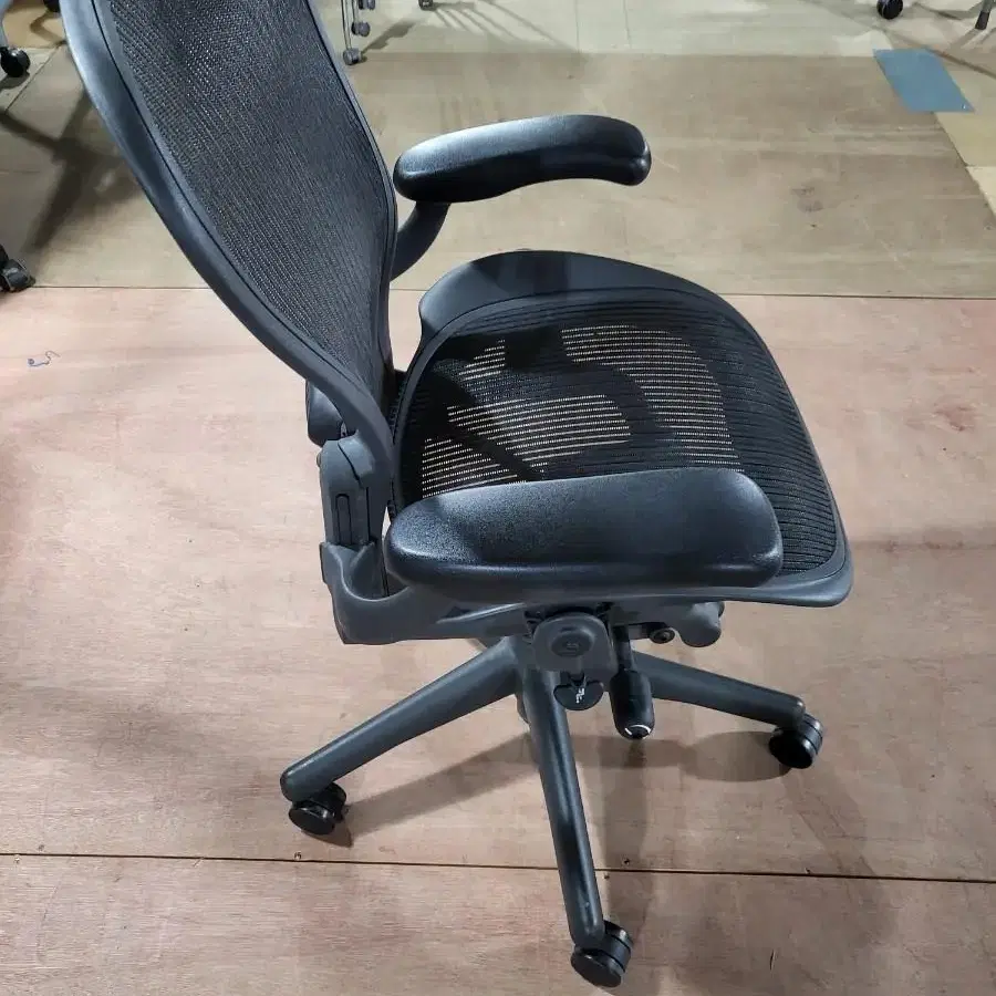 명품의자 Hermanmiller(허먼밀러) Sayl(세일)체어판매합니다