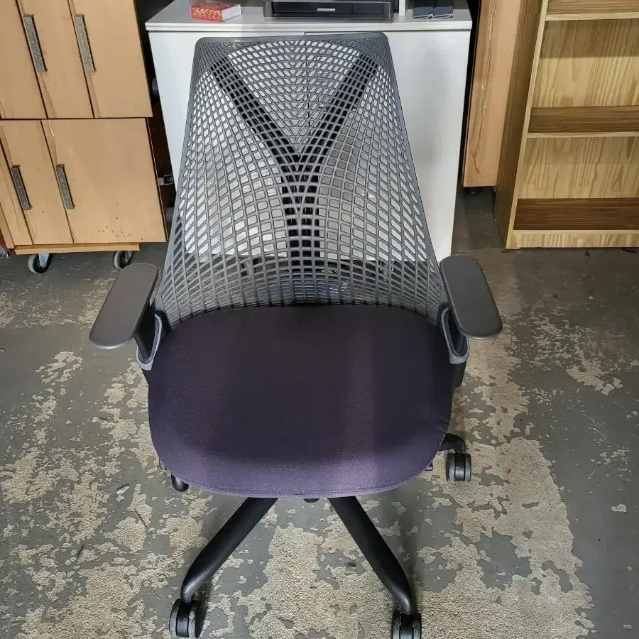 명품의자 Hermanmiller(허먼밀러) Sayl(세일)체어판매합니다