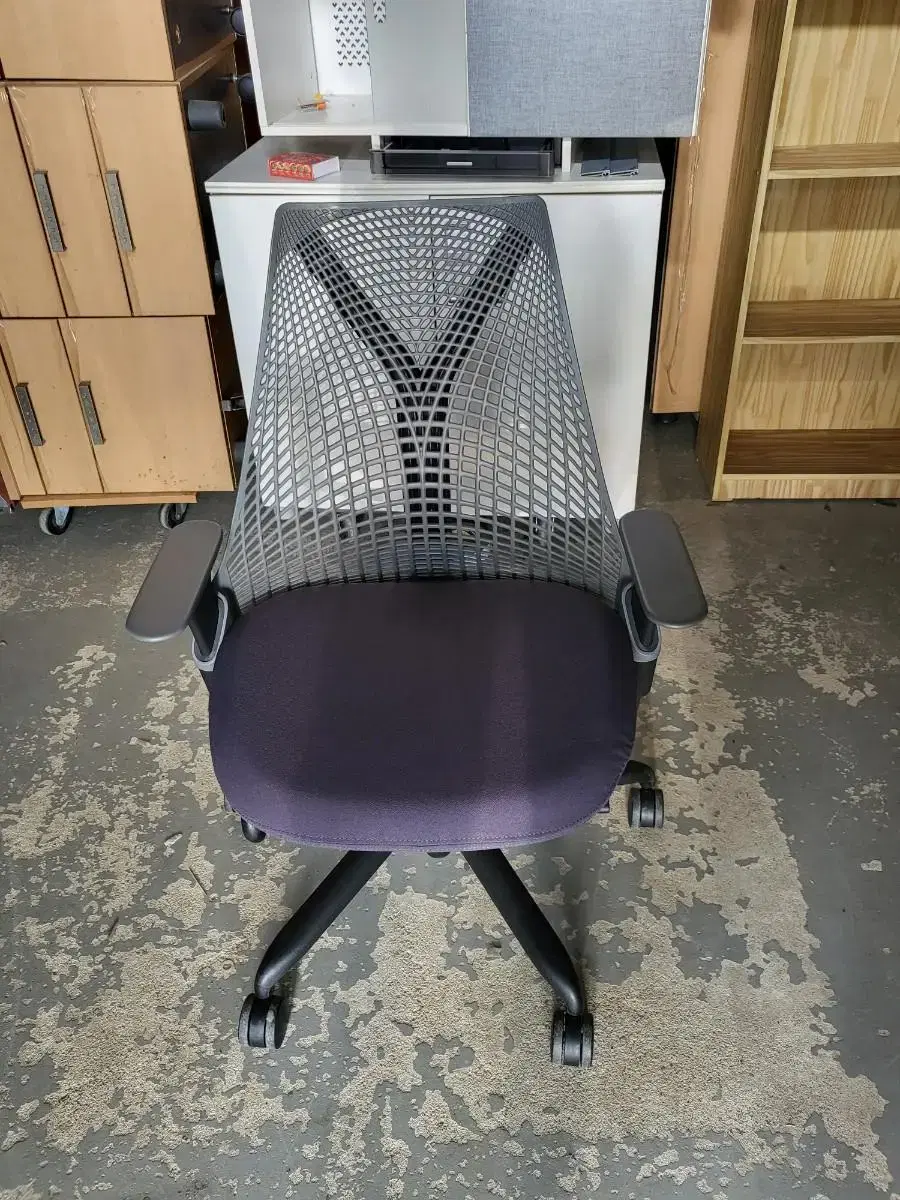 명품의자 Hermanmiller(허먼밀러) Sayl(세일)체어판매합니다