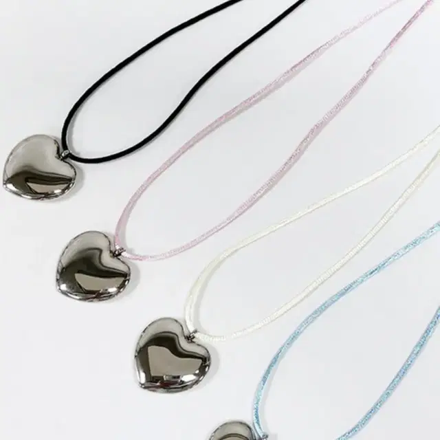 어거스트하모니 Jumbo Heart String Necklace