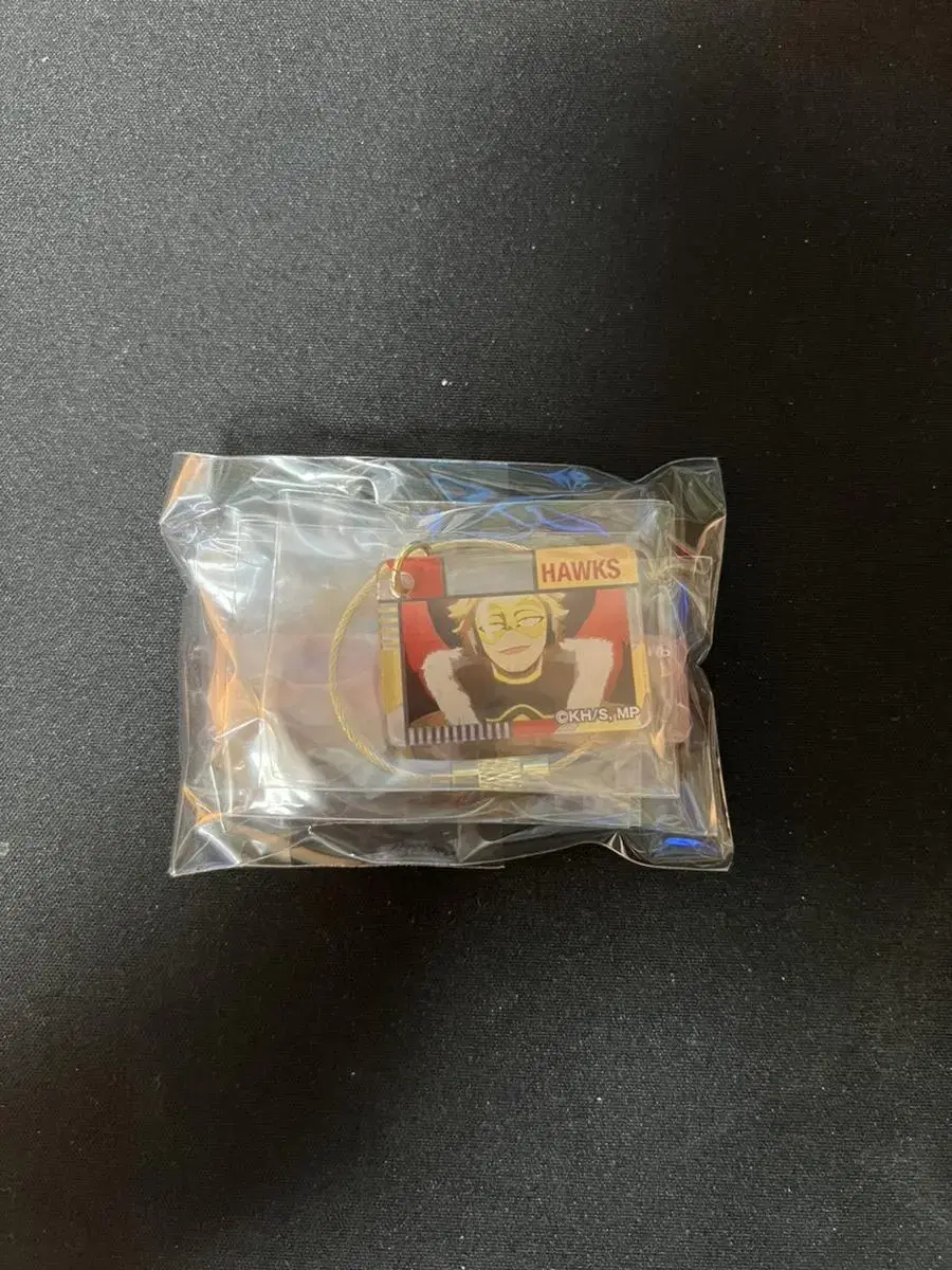 My HeroAcademia Hawks keyring (unsealed)