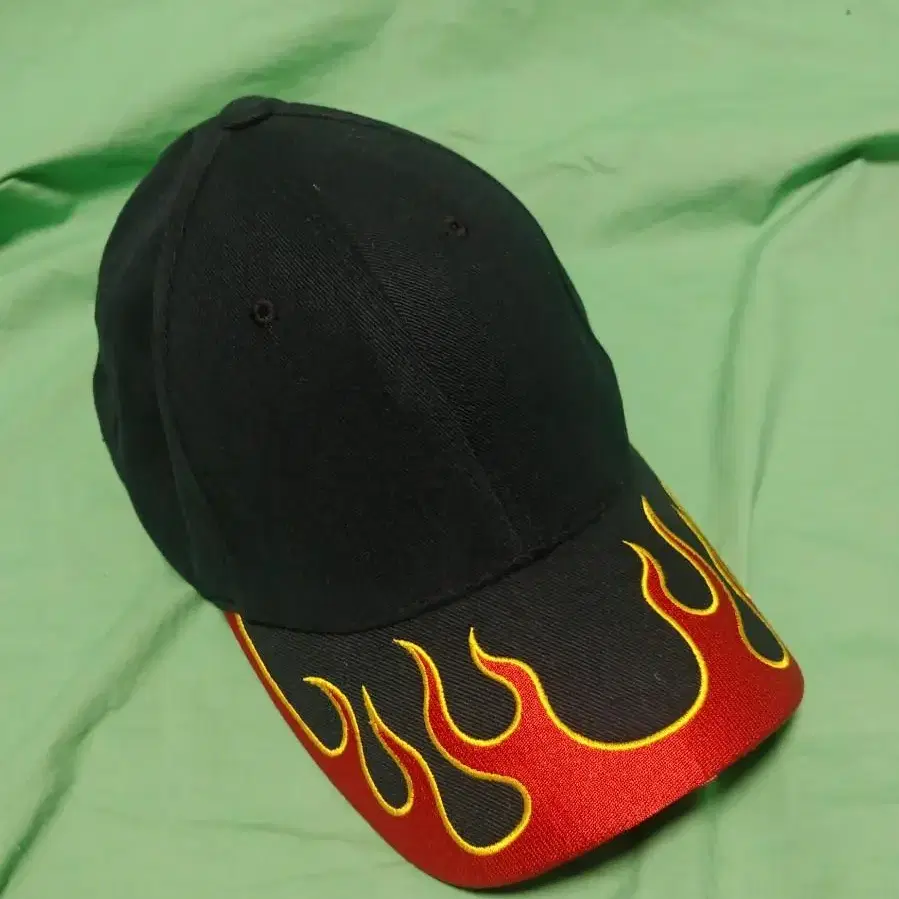 불꽃 자수 모자 flame ballcap