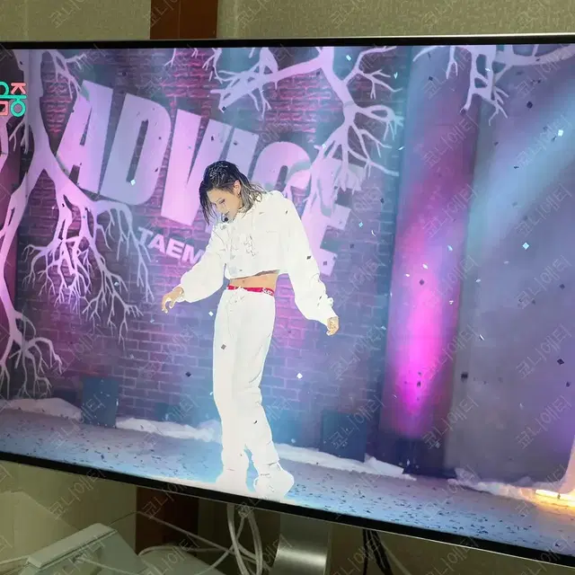 LG uhd 4k 울트라 모니터 tv 32인치 32UD89W