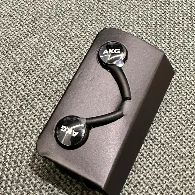 AKG C타입이어폰 2개