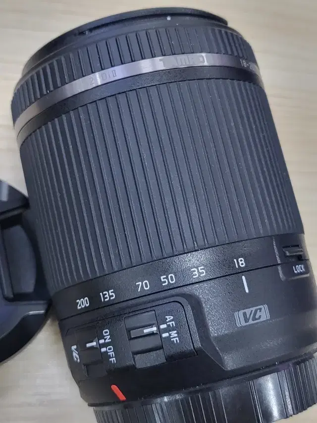 탐론 18-200mm  vc 캐논 18-200mm is