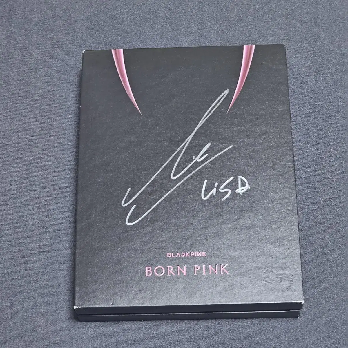 블랙핑크 리사 싸인앨범 BLACKPINK LISA signed album