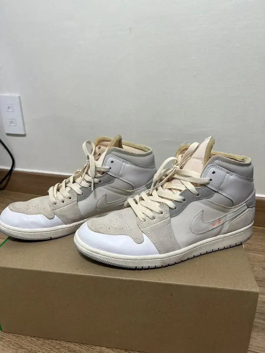 [280] Jordan 1 Mid Craft White