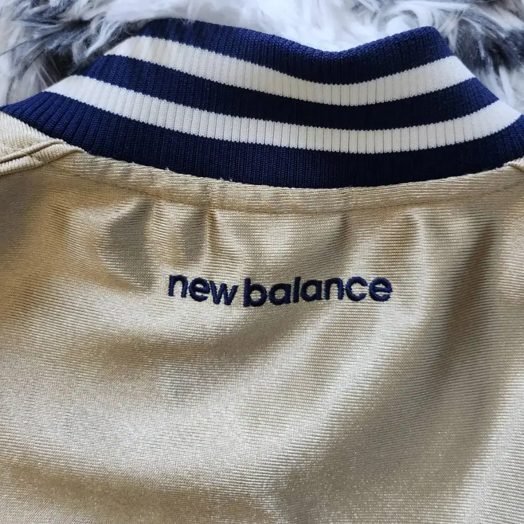 뉴발란스 new balance 바시티 자켓 여자 점퍼 S