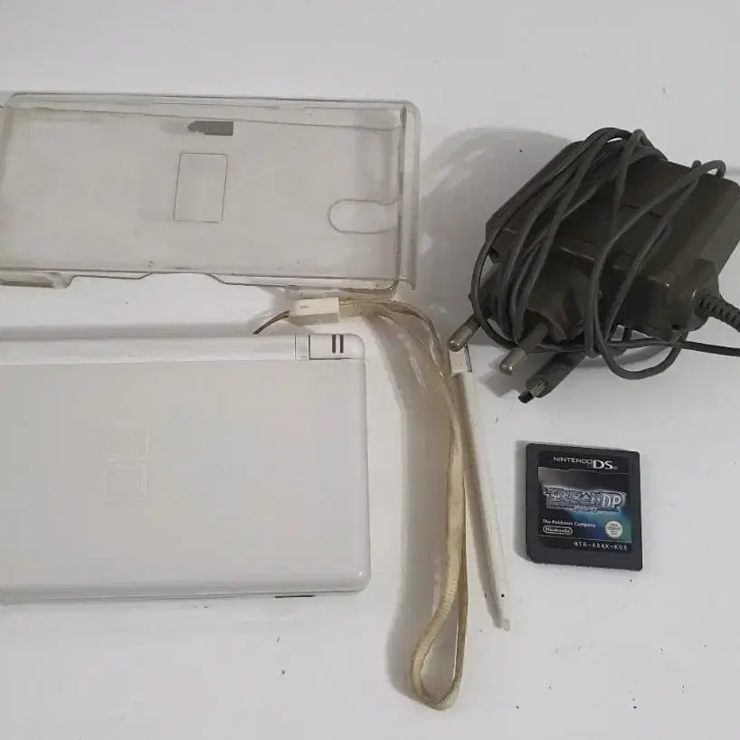 닌텐도 ds lite 게임기와 포켓몬스터 디아루가DP팩