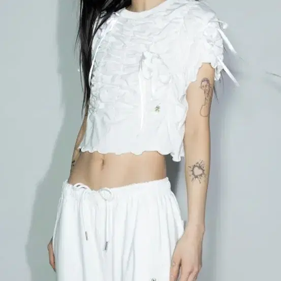 김미더영 G_RIBBON SHIRRING TOP / WHITE