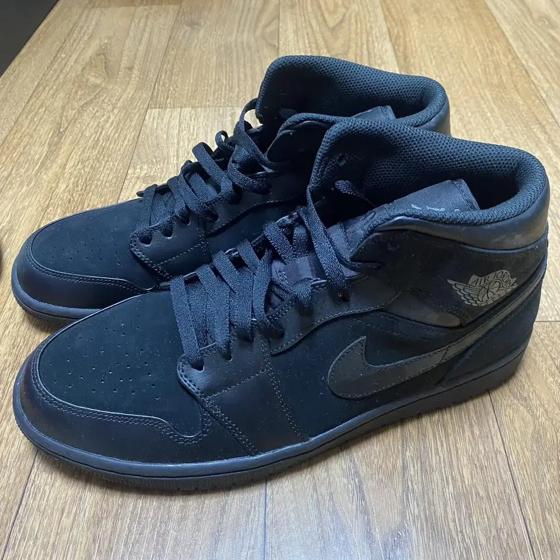 (285사이즈)Jordan 1 Mid Triple Black (2018)