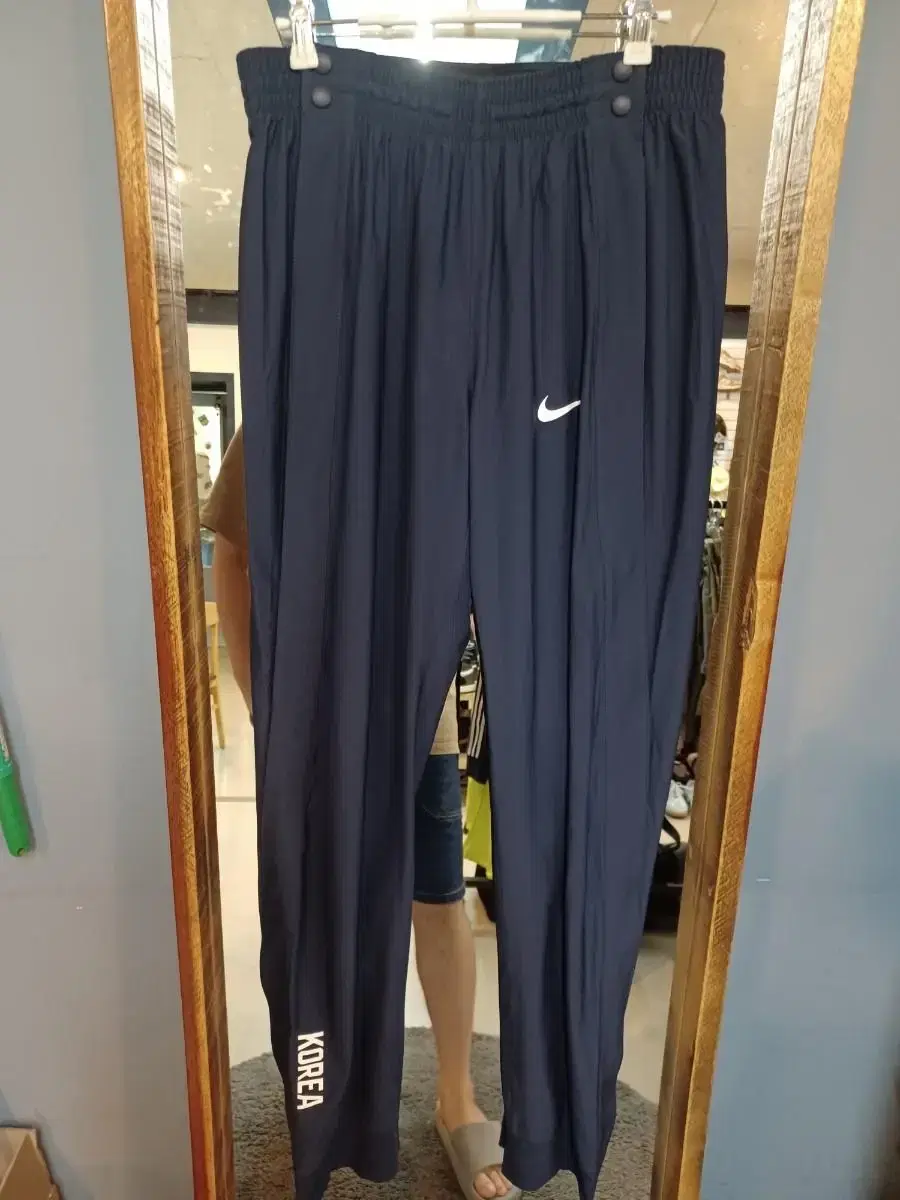 Nike Korea Sidebutton Trousers L xl