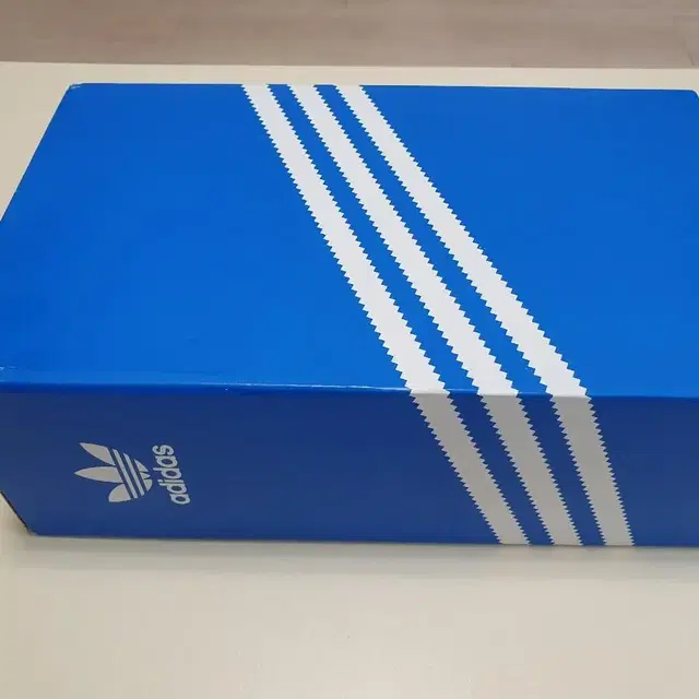 아디다스 ADIDAS SUPERSTAR 82 새제품