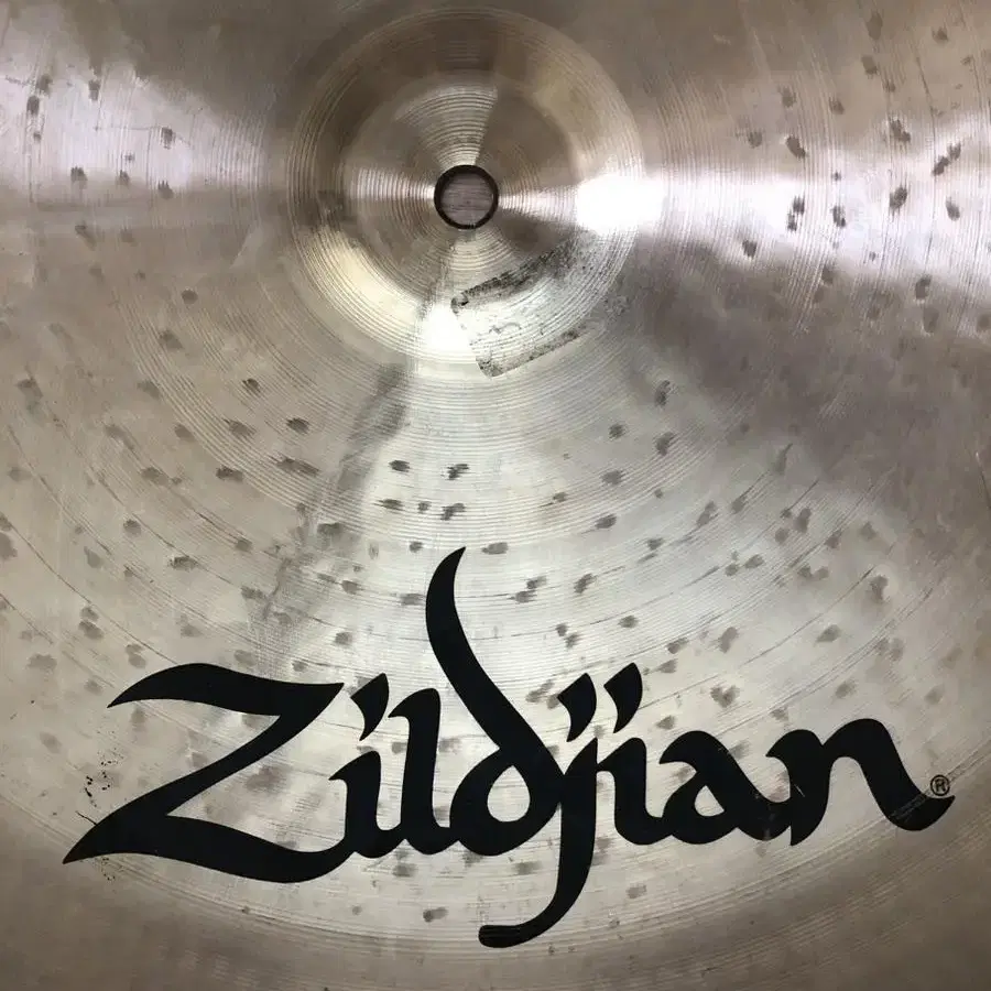 Zildjian K 커스텀 Dark China 19인치