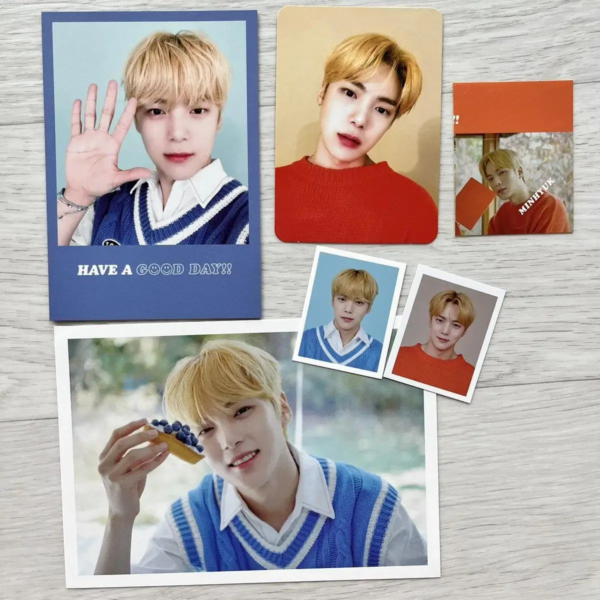 Monsta X monstax 2021 seasons greetings minhyuk photocard postcard Increase bulk buncheol sell WTS