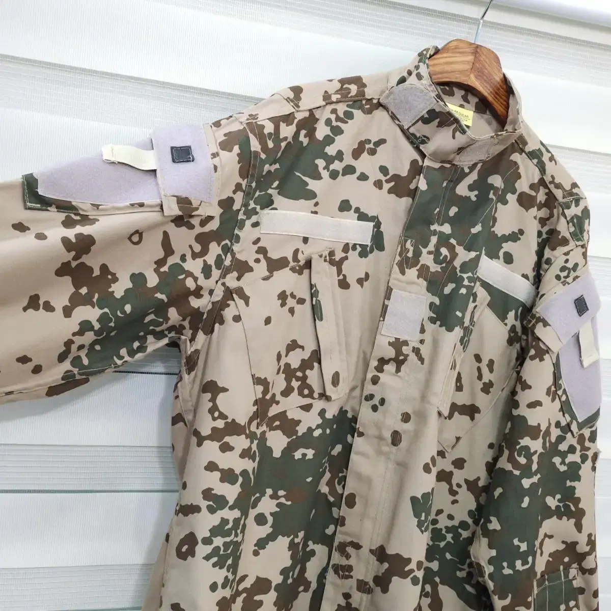 U.S Army issued ACU jacket- L정도