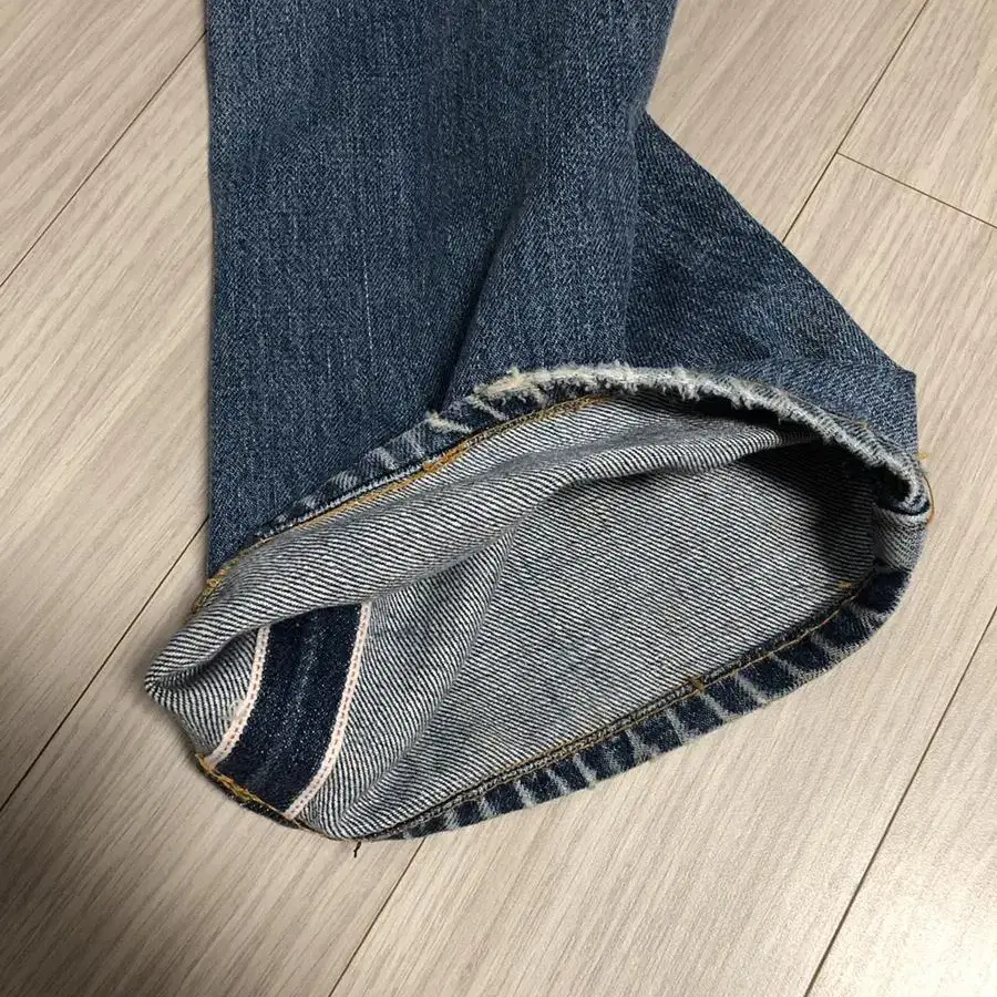 LEVIS 502 selvage 32