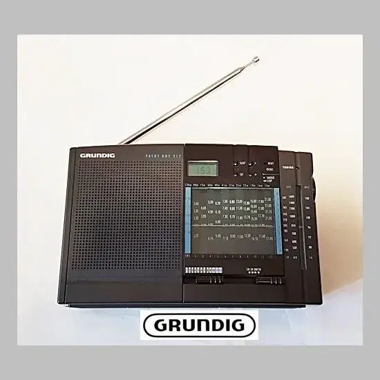 독일 그룬딕 GRUNDIG 휴대용  라디오 Yacht Boy 217