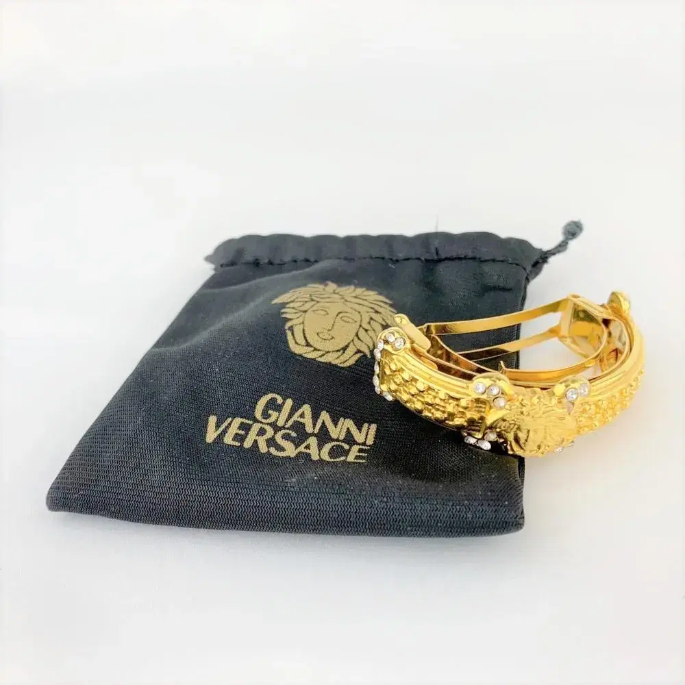 VERSACE 베르사체 메두사 골드 하프문 헤어핀 발레타 A871