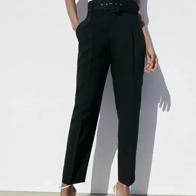 zara 라인드 벨트 팬츠 59900-29900 택있는 새상품