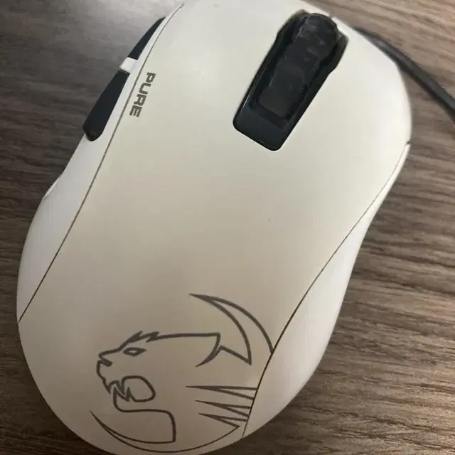 ROCCAT KONE PURE WHITE 마우스