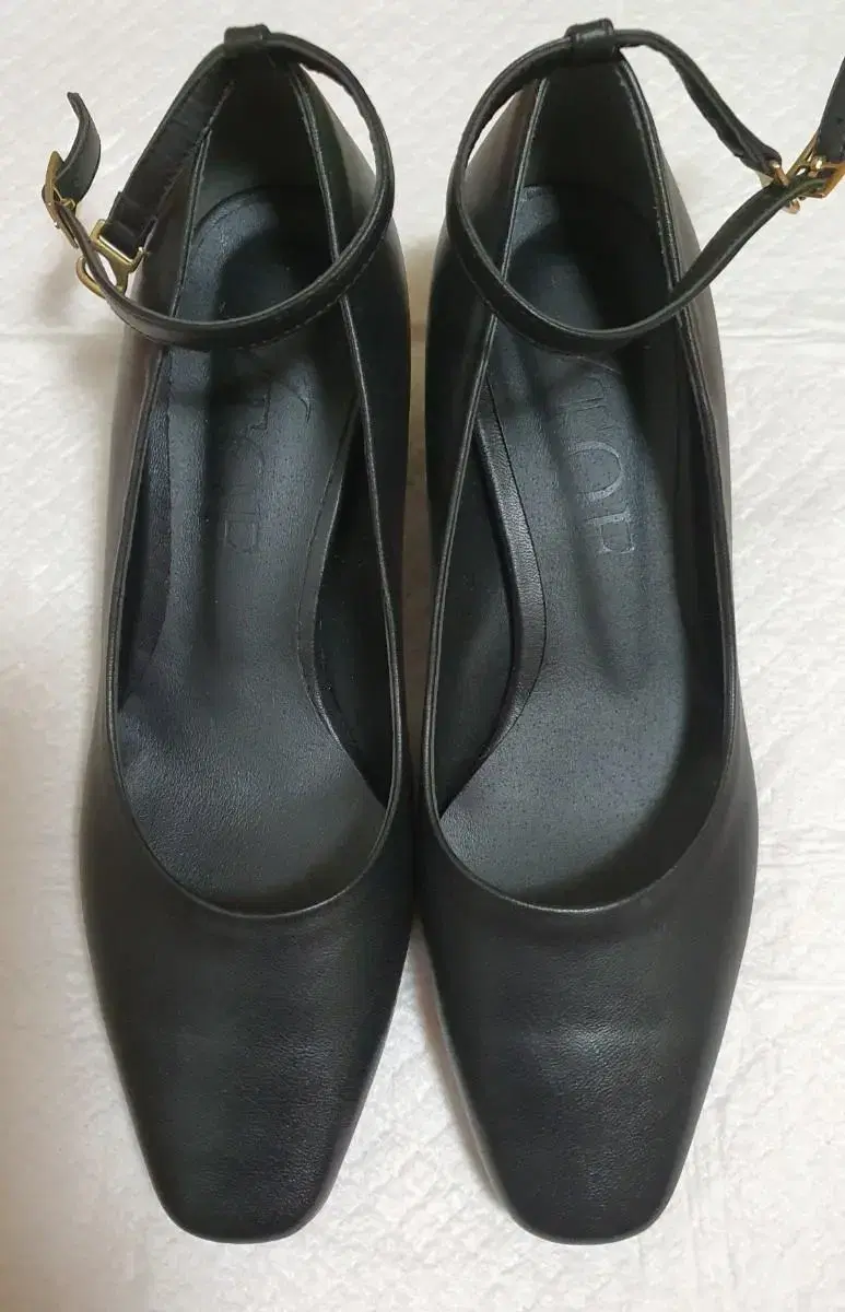 JayTosound BlackStrapShoes Handmade