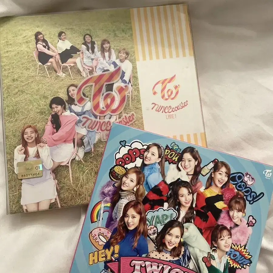 트와이스 A ver 미니 3집, candy pop CD