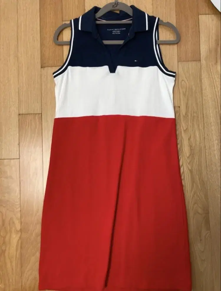 tommy hilfiger (xs)one piece