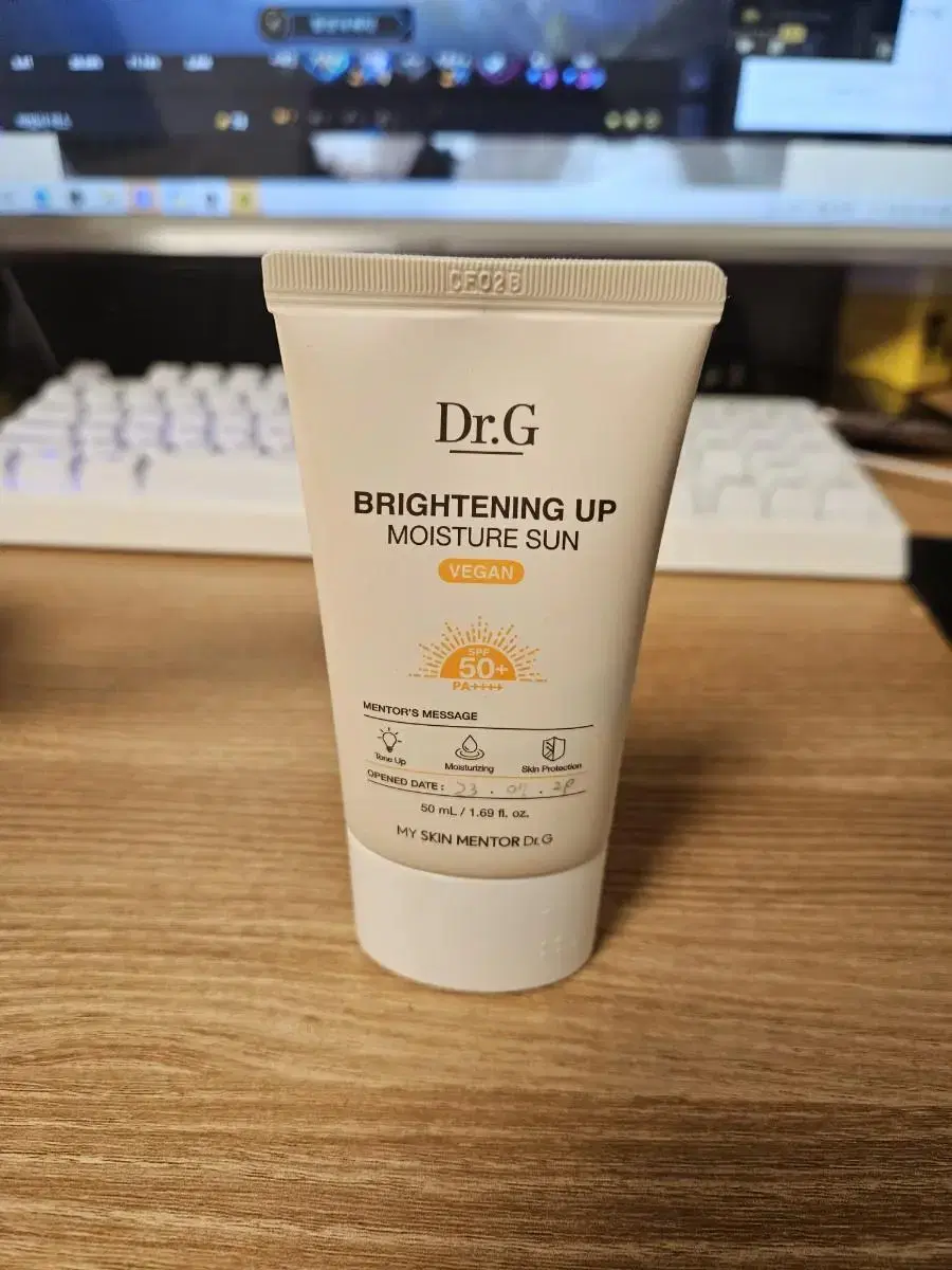 Dr. J Brightening Up Moisture Sunscreen