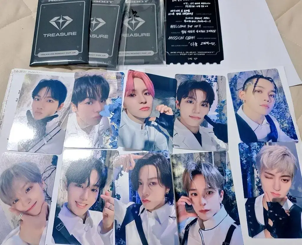 Treasure All Out 7 Day Attendance photocard set