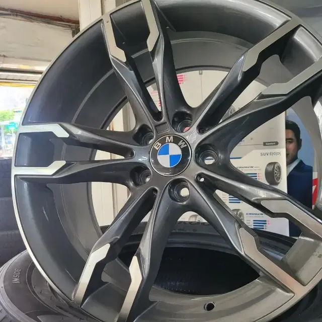 19인치 bmw 피시디112.짜리 정품아님 앞뒤 옵셋틀림 한대분 75만원