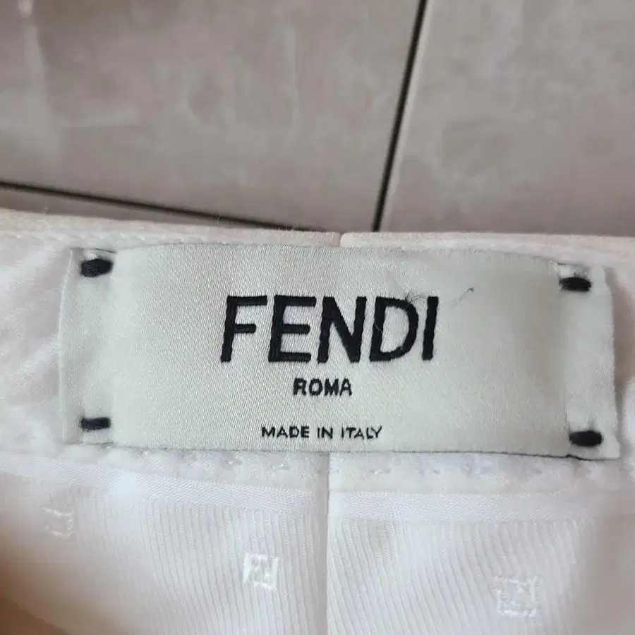 2023년 펜디 FENDI 울 실크 와이드 팬츠