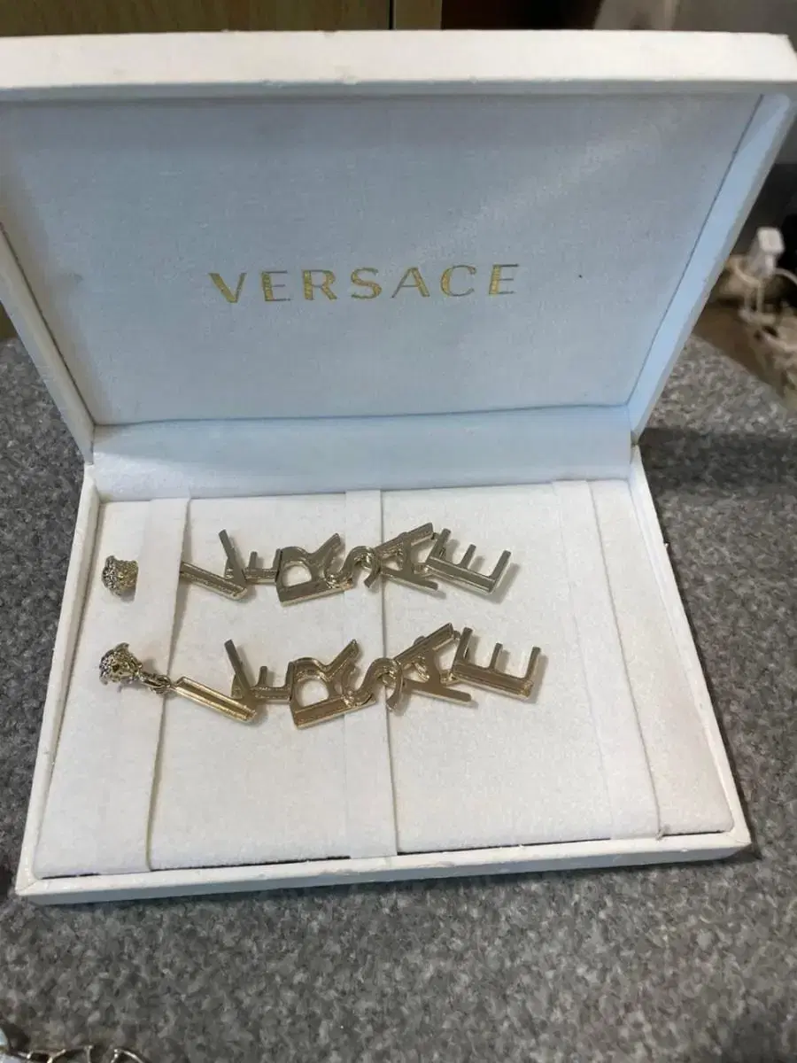 빈티지 레어템 베르사체 VERSACE 여성 귀걸이