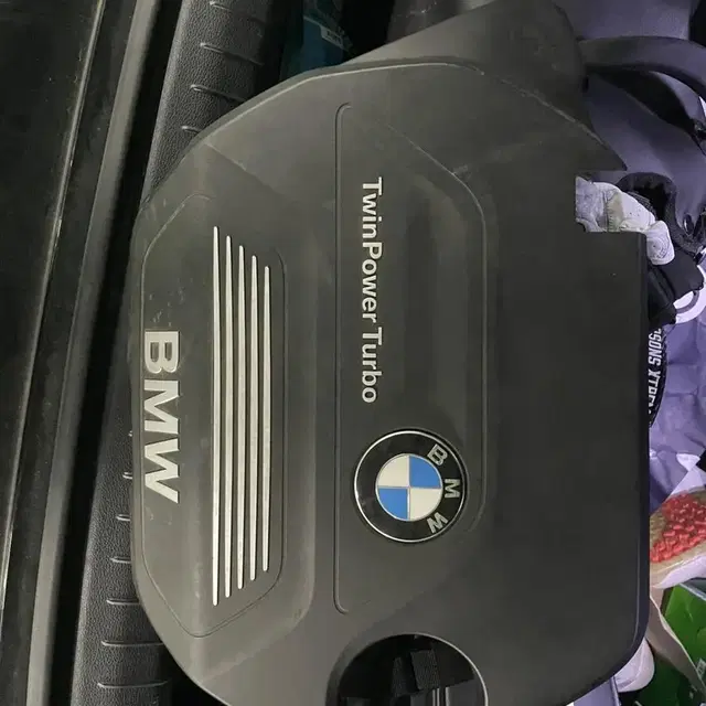 BMW 218D 액티브투어러 디자인커버 엔진커버 엔진룸커버