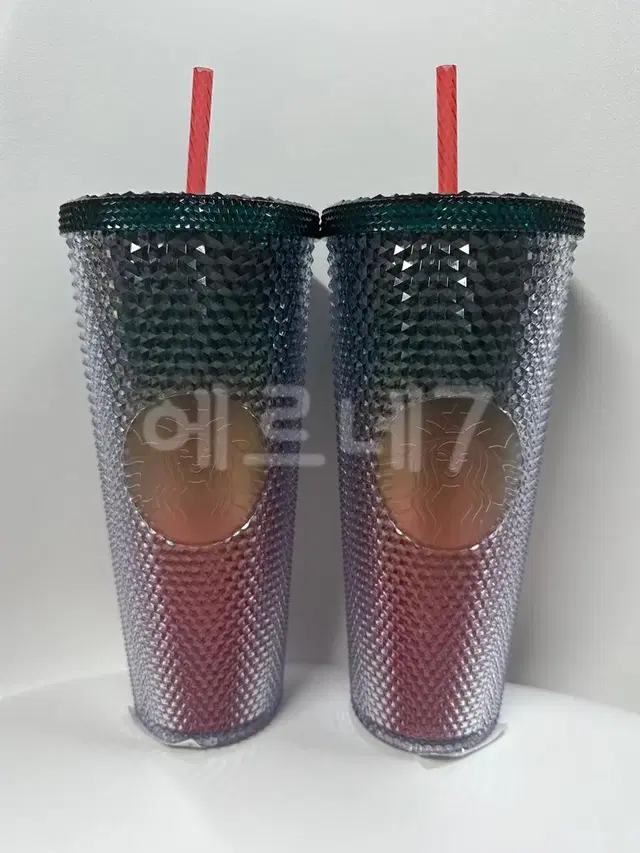 스타벅스 22 크리스마스 파티 스터드 콜드컵 710ml 지압텀블러