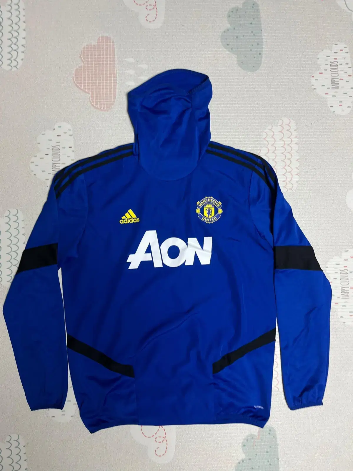 Man United Adidas Brushed Training Clothes for sale (New,Overseas - L, M)