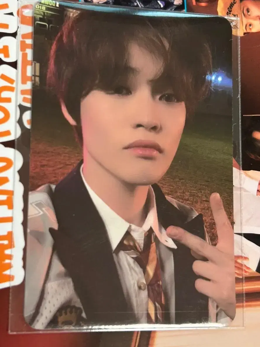 source!!!!!this price only today!!!!!! istj shims offline chenle photocard wts