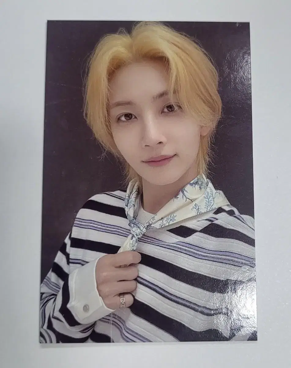 Sell seventeen t-shirts jeonghan photocard 