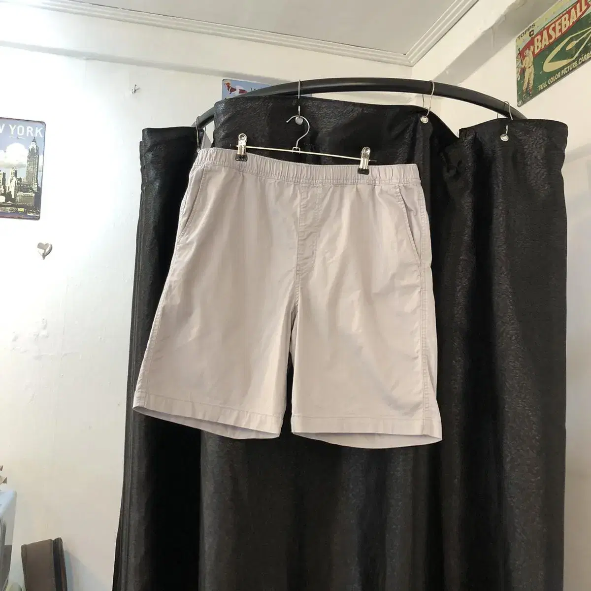 Vintage Dickies light gray shorts