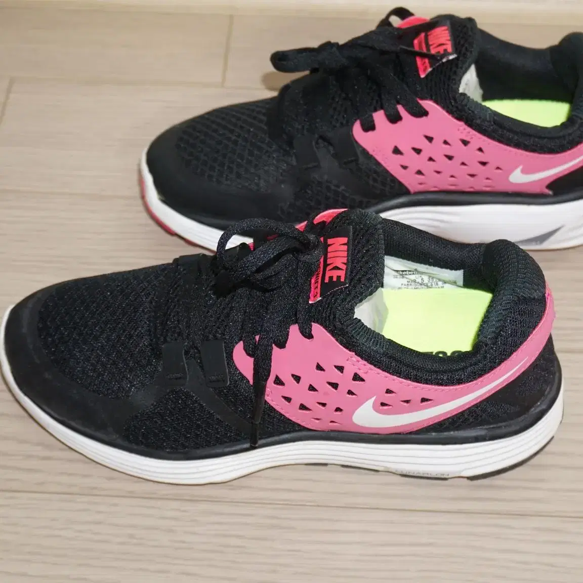 WMNS NIKE LUNARSWIFT+3 (루나스위프트) 여성 런닝화