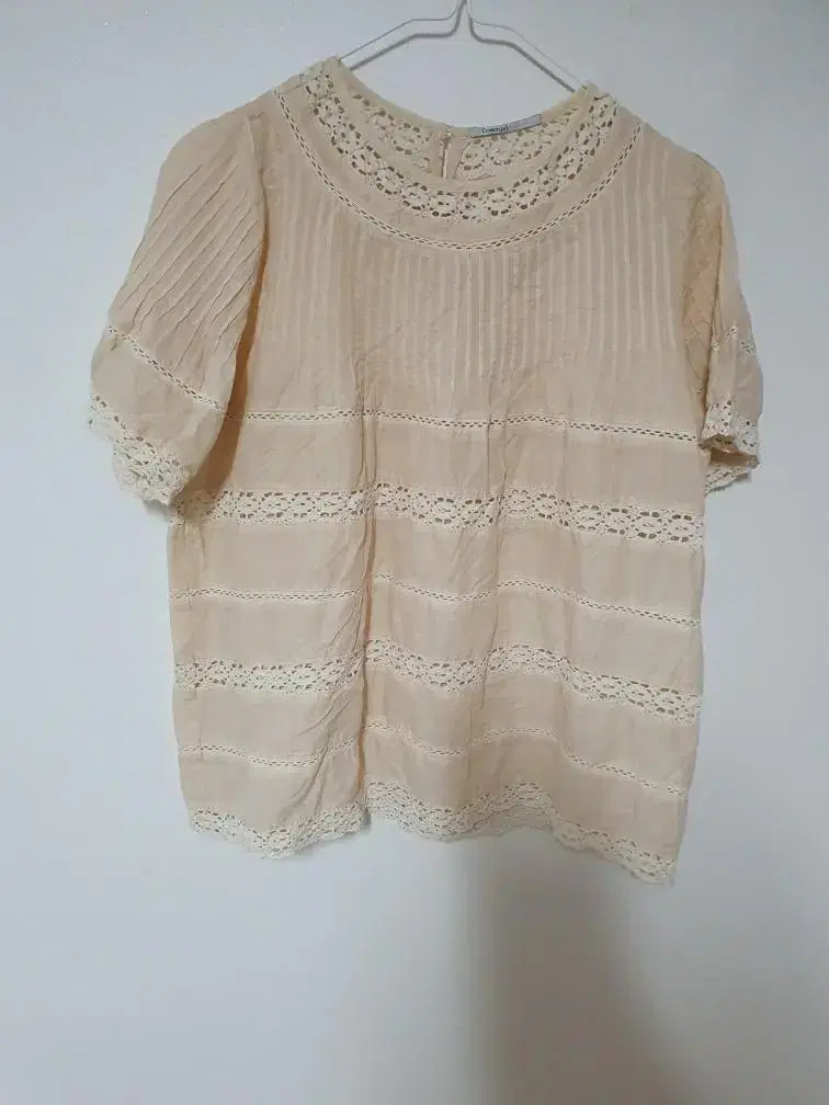 Short-sleeved cotton blouse