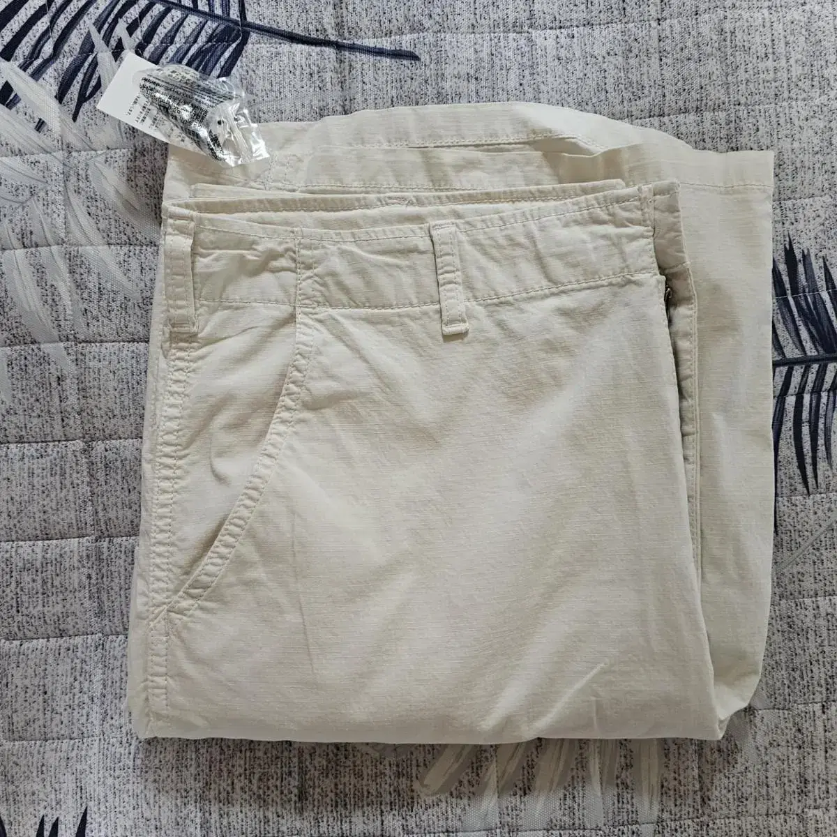 [New] UNIQLO Cargo shorts white size L